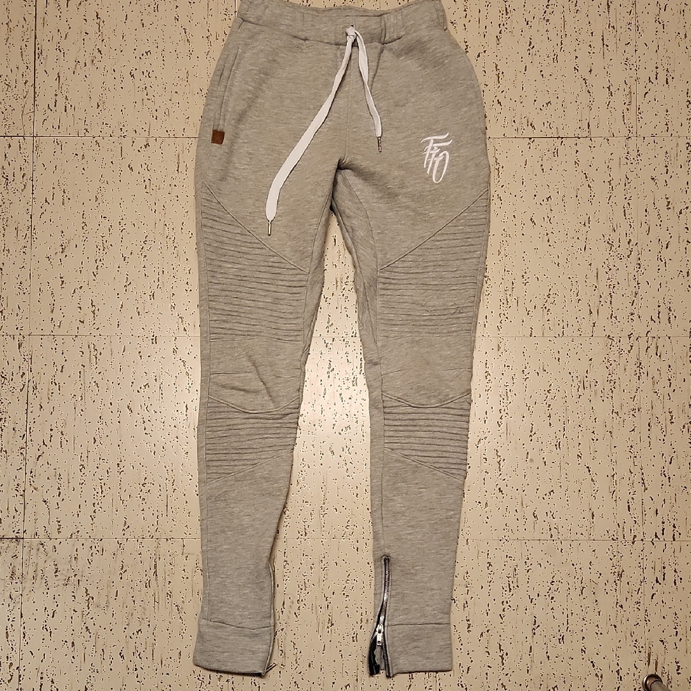 Far From Ordinary Gray & White Embroidered Big Logo Drawstring Jogger Sweatpants